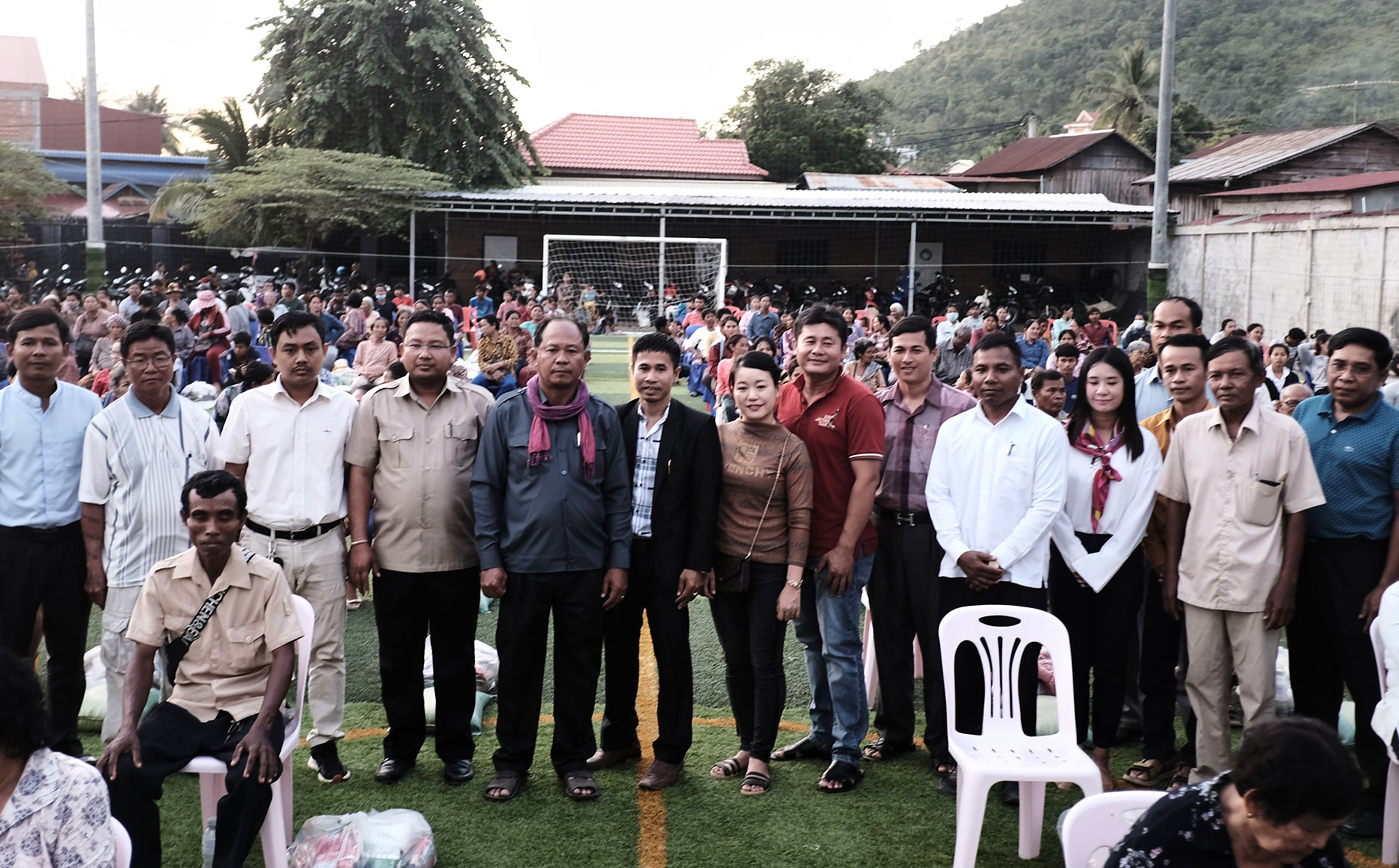 Flood donation gift to victims